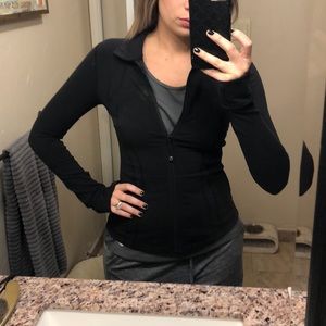 SIZE 6 black LULULEMON jacket